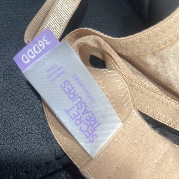 Bras - Picture 7 of 10